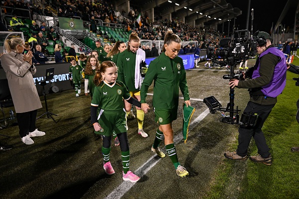 Leading Ireland with Katie McCabe!